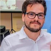 Profesor de historia particular para escolares/ ciencia política para universitarios